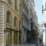 Charming Saint Germain Pres Rue De Ciseaux